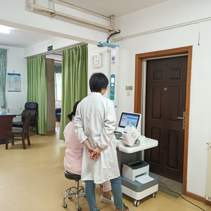 加强医养结合，湖北武汉市茶港医务室装机SH-T16健康幼屋一体机